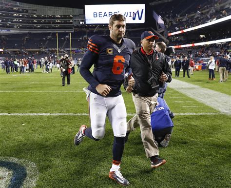 Is Jay Cutler retired from the NFL?