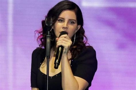 Is Lana Del Rey Christian? Fans speculate her religion after false ...