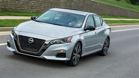 Is Nissan Altima A Good Car