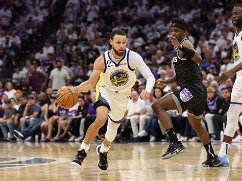 Is Steph Curry the best point guard ever? He says yes.