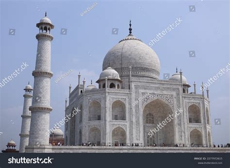 Is Taj Mahal pure marble