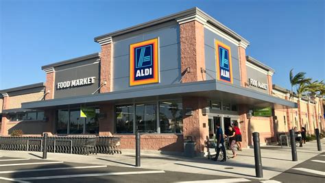 Top 10 Best Aldi Supermarket in San Antonio, TX 78247 - May 2024 - Yelp - Trader Joe's, H-E-B, Sprouts Farmers Market, H-E-B plus!, Walmart Supercenter.. 