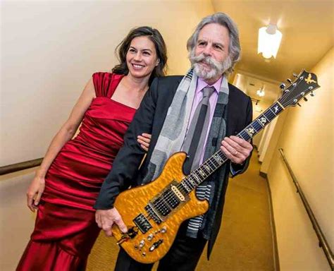 Is bob weir married. Weir was briefly in the audience for the movie, with his wife and his younger daughter—his older daughter was home in California, rehearsing for a school play. I happened to be sitting about ... 