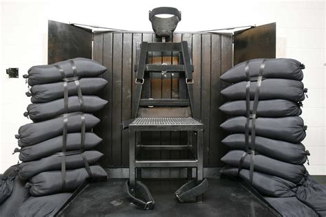 Is bringing back firing squads for executions a good idea?