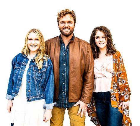 Is callie phelps married. David Phelps, Callie Phelps, Maggie Beth Phelps, Grant Phelps, Coby Phelps - Official Video for 'Holy Is the Lord / Holy, Holy, Holy (Medley) [Live]', availa... 
