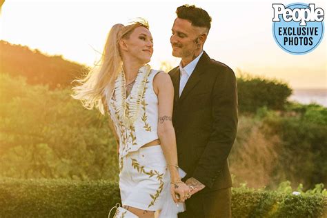 Anna Kim Photography . When Bria Vinaite married Top Chef champ Michael Voltaggio in Hawaii last week, she did so in a custom look created by a friend.. It just so happens that Vinaite's talented .... 