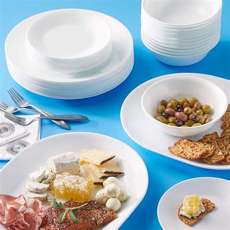 WHICH CORELLE DISHES ARE LEAD AND CADMIUM FREE. According to Corning, the manufacturers of Corelle dinnerware sets have advised users to make use of their dishware made before 2005. The pure white dinnerware sets are lead-free. The dishes that have decorative patterns do have a small amount of lead in them.. 