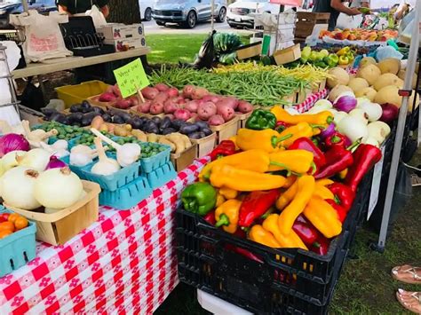 Is crawford market open on saturday. .  ...