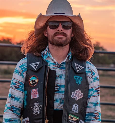 Is dale brisby a bull rider. THE STUFF YOU HAVE TO KNOW!!! Dale Brisby shows us what it takes to be a bull rider. Or at least make people think you're a bull rider. Because let's face it... 