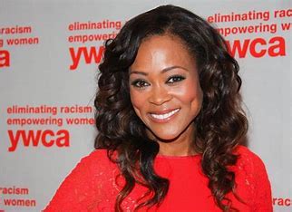 Is darla givens related to robin givens. TV Actress. Robin Simone Givens is an American model and actress. She is also a pre-medical graduate student at Sarah Lawrence College. Givens received her breakout role as Darlene Merriman in the 1986 sitcom ABC Head of the Class and went on to star in the series for five years. Her violent marriage to boxer Mike Tyson in 1988 attracted media ... 