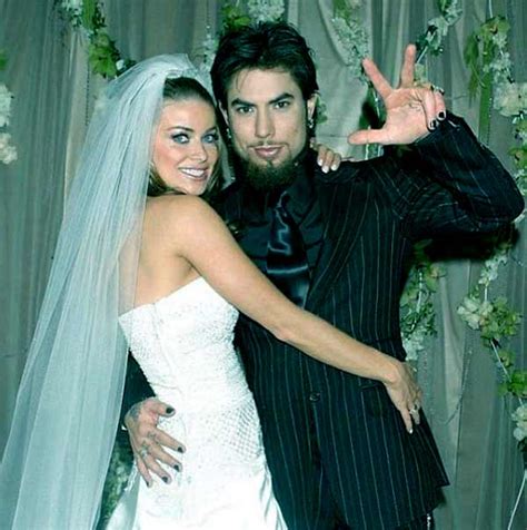 Is dave navarro married. Jul 28, 2023 · Dave Navarro is currently single after going through several high profile relationships in the past. He has been married three times most recently to Carmen Electra from 2003 to 2006 but he has been single since then. He is also a father to two children from previous relationships son Jesse (born 1996) and daughter Rio (born 2002). 