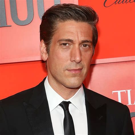 ABC News is making a generational change at the top of its evening newscast, replacing Diane Sawyer with 40-year-old understudy David Muir in an attempt to take a run at longtime ratings leader .... 