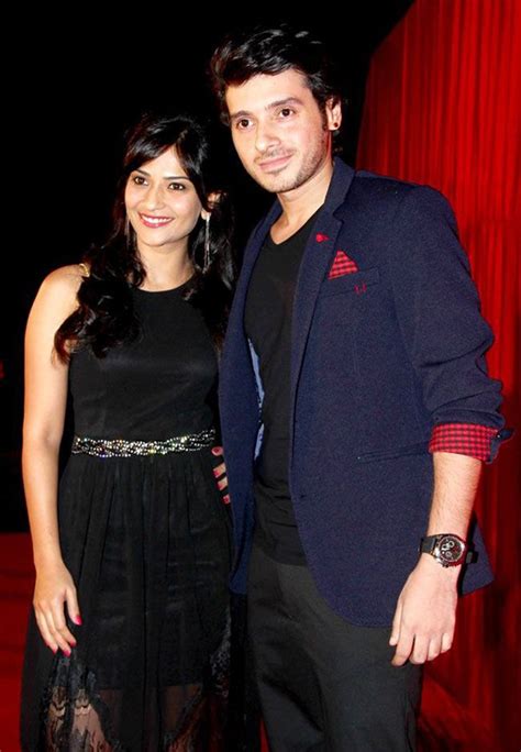 Is divyendu sharma married