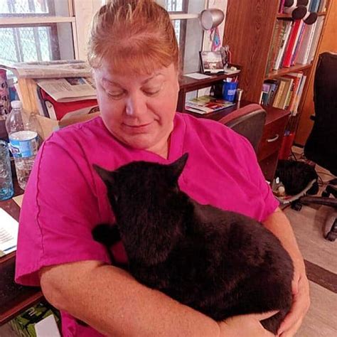 Published on September 15, 2021. 2 min read. One of Pol Veterinary Services’ senior staff members, Dr. Brenda Grettenberger is also easily one of The Incredible Dr. Pol ‘s most popular...