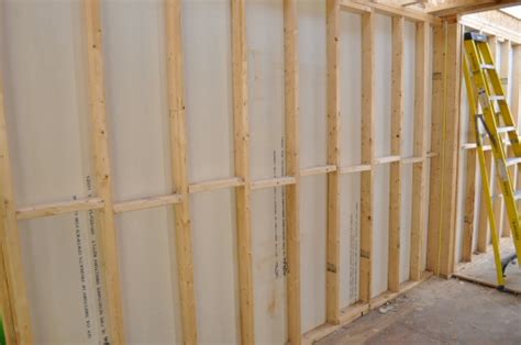 Is fire blocking required on interior walls.  Jul 16, 2024 · Like the...