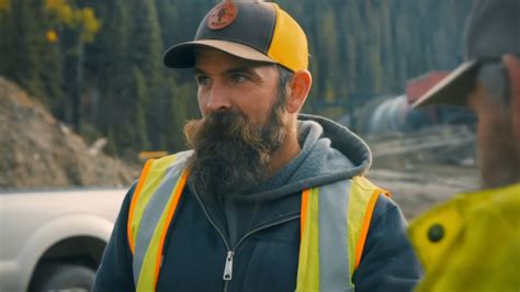Sep 7, 2022 · In an exclusive First Look at the Gold Rush season 13 premiere, the mining veteran continues his tireless search for gold while expanding his operation from the Klondike to Alaska. While the ... . 