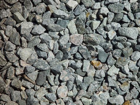 Is gravel a mineral. Gravel can be considered a mineral when the gravel is made up of a substance that is considered a mineral. Just analyzing “gravel” as a substance is not specific enough, because gravel can be made up of many types of substances, or the gravel may contain more than one kind of substance. 
