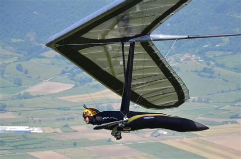 Is hang gliding safe for beginners