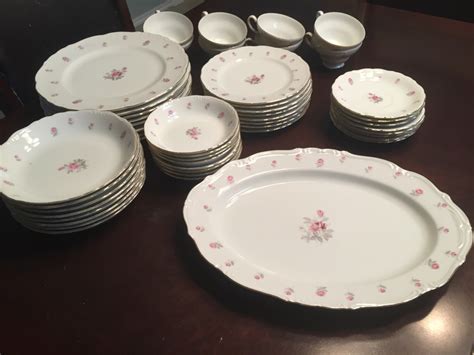 Is harmony house china worth anything. May 13, 2021 · I have a complete 90 piece, table set of Harmony House "Mary" fine china collection inclusive of numerous serving pieces. The collection is in excellent condition with the wear consisting of some slig … 