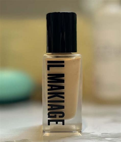 Is il makiage legit. Let’s start the review, I’m not blown away by the viral IL MAKIAGE Foundation. Between the bold claims and rave reviews, I expected a much better performance. The formula is very liquidy and blends well with a brush. But, you have to work fast with this formula. It sets incredibly fast and becomes impossible to blend – even with a damp ... 