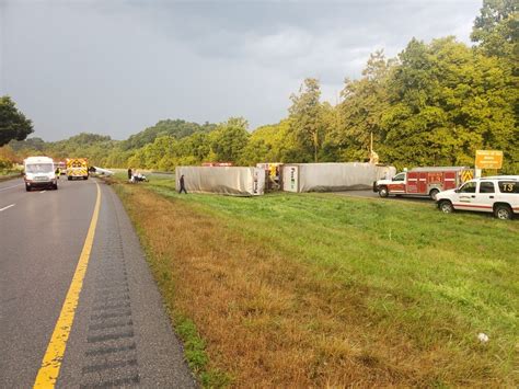 Is interstate 81 closed in virginia. The Virginia State Police (VSP) say they responded to a tractor-trailer fire on northbound Interstate 81 at mile marker 251 at around 7:00 a.m. on Monday, Nov. 6. 