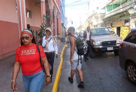 Is jamaica safe for tourists. Sep 8, 2021 · The agency, which updates its travel advisory each week, raised Jamaica to a "Level 4 ," indicating a "very high level" of COVID-19 transmission in the country and telling American tourists to ... 