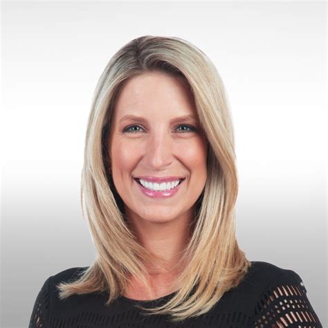 Previously, Gordon was news anchor for WDIV Local 4 News in Detroitfor nine years, following 13 years as anchor of Channel 7 Action News in Detroit. Jamie Edmonds began her broadcasting career in 2007 at WILX in Lansing, MI, where she covered news and politics.. 