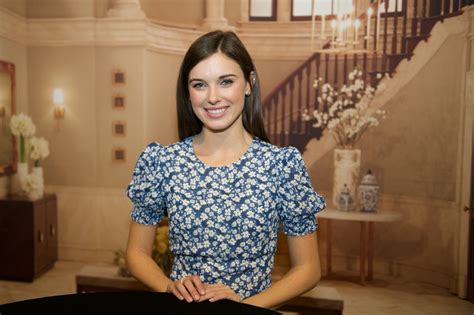 Schoolteacher. Katelyn MacMullen, who made her GH debut last year as secret-prone Willow Tait, got her start in showbiz early. “My parents weren’t personally involved in show business .... 
