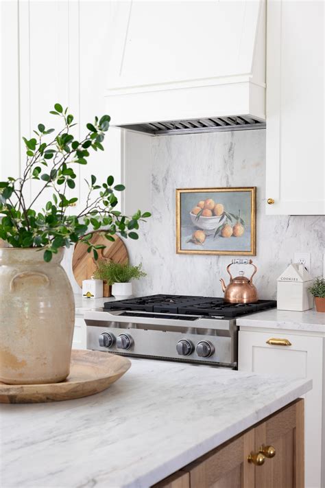 Is marble back in style