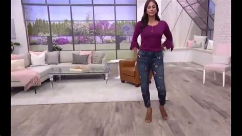 QVC model Deanna looking good in jeans. 