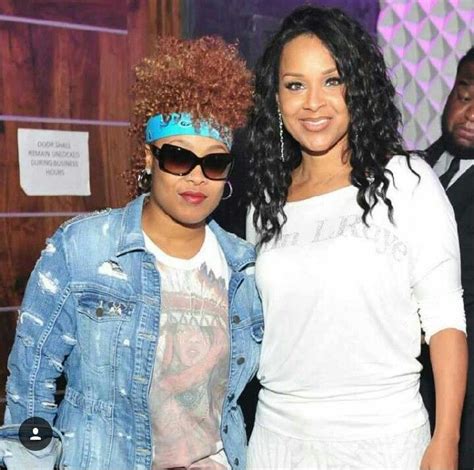 Aug 30, 2023 · Is Raven Symone Lisa rayes sister? No, they are not. Lisa Raye and Da Brat have the same mother named Katie McCoy. Raven Symone's mother's name is Lydia.*****The above is the sociological answer ... . 