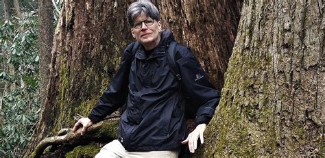 Is richard powers married