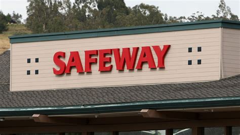 • Safeway, 2321 W. Eisenhower Blvd., will be open from 9 a.m. to 5 p.m. Christmas Day — the only grocery store in town to open that day. On Christmas Eve, the store will close early, at 7 p.m ...