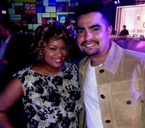 Sunny Anderson seems to be off the market. Reports from the Washington Daily News yesterday (May 18, 2024), suggest the host of ‘ The Kitchen ’ has secretly got hitched to her long-term relationship. UPDATE 19/05/2024 : This story seems to be false. (read more).