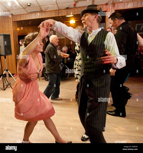 Is swing dancing a good date