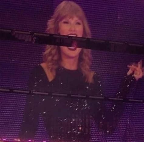 Is taylor swift a canadian. Taylor Swift is pushing Kansas City into its 'golden era'. OP-ED: She’s a megastar, but Taylor Swift just won’t shake off old feuds. Good for her. A radio station announced Taylor Swift as a surprise guest at a concert. 