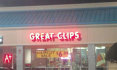 37 reviews of Great Clips "Because I am both cheap and a creature of habit, I continue coming here for haircuts even though I've really never had a great one. Luckily, I have the kind of long, thick hair that swallows up a bad haircut like it was never even there. They're never totally butchered me, though, for which I am grateful, and the hairdressers are ….
