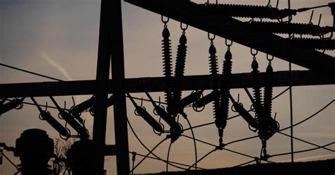 If the voluntary effort and other measures aren't enough to balance demand and supply, the state's power grid operator may issue alerts in stages before calling for rotating power outages. Cal-ISO .... 