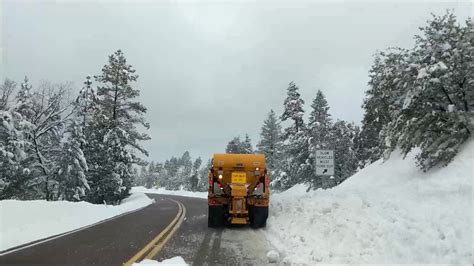 Is there snow in strawberry az right now. The Oak Hill Snow Play Area is about 10 miles east of Williams on Historic Route 66. There are two routes from Central Phoenix, via either Flagstaff or Williams. After taking the I-17 North to ... 