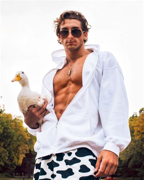 TikTok Star. Birthday February 1, 1995. Birth Sign Aquarius. Birthplace Michigan. Age 29 years old. About. TikTok star who is best recognized for his tooturnttony account where he posts comedy videos, often involving his family and his ducks. His videos have earned him over 20 million followers on the platform.. 