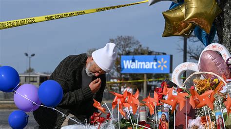 What Is Walmart’s Bereavement Policy? Walmart offers three days