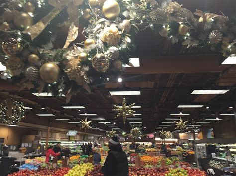 Is wegmans open on christmas day. Dec 25, 2020 · BJ's Wholesale Club will be closed on Christmas Day 2020 along with Giant, Sam's Club, Karns, Weis, Wegmans and other grocery stores. If you need groceries on Christmas Day 2020 your only option ... 