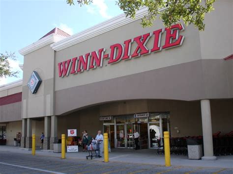Winn-Dixie. Which grocery stores are clo