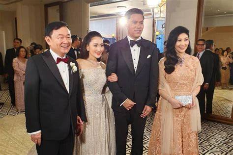 Is yingluck shinawatra married