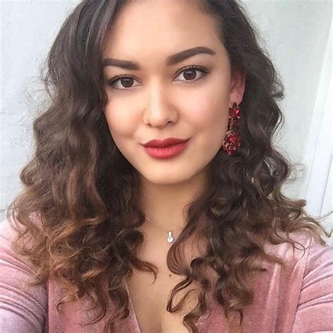 Isabella Cruz Instagram Pudong