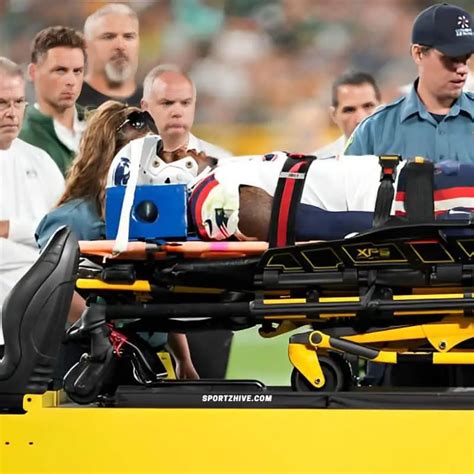 Isaiah bolden injury. Isaiah Bolden's injury a sobering end to a high-intensity week between the Green Bay Packers and New England Patriots. GREEN BAY − Time stopped Saturday night in Green Bay. The game clock read 10:29 to play, fourth quarter between the Green Bay Packers and New England Patriots in the second game of the preseason. 
