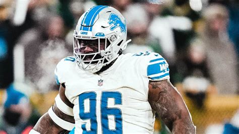 The Detroit Lions have begun what is sure to be a busy few days by re-signing defensive tackle Isaiah Buggs to a two-year deal that is worth "up to" $6 million. Originally a sixth-round draft .... 