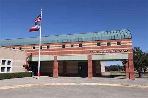 Isd carrollton-farmers branch. Highest salary at Carrollton-Farmers Branch Independent School District in year 2023 was $217,564. Number of employees at Carrollton-Farmers Branch Independent School District in year 2023 was 3,721. Average annual salary was $54,688 and median salary was $60,561. Carrollton-Farmers Branch … 