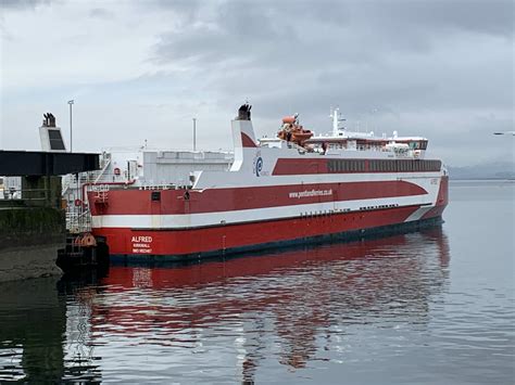 Islands count the cost of ferry disruption - Argyllshire Advertiser