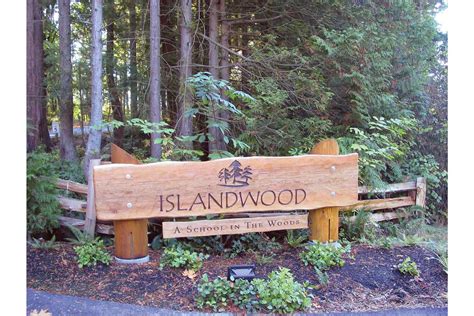 Islandwood - IslandWood is a learning organization that values continual program evolution, evaluation, and improvement. Most of our educators hold PhDs and Master's in education or related fields, and are committed to culturally responsive and inclusive curriculum and instruction. Through our Education for Environment and Community Graduate Program, we are ...